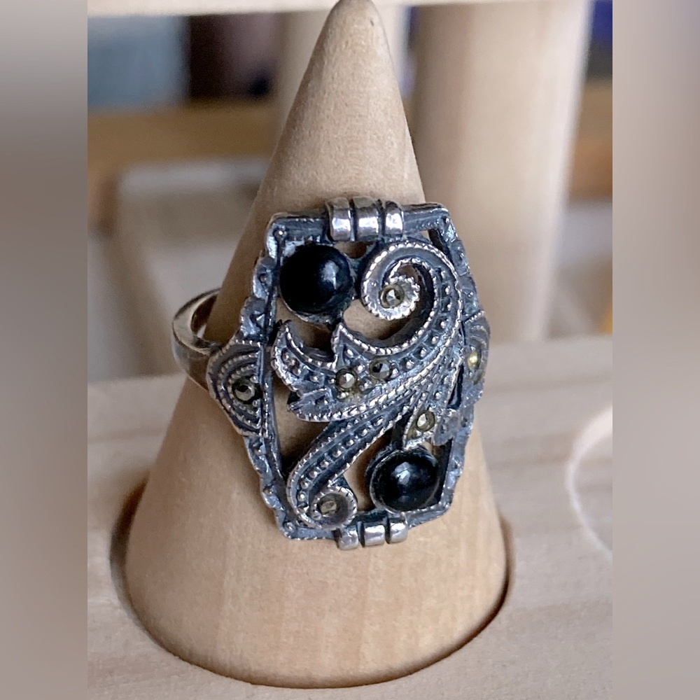 Estate Auction 925 Sterling Silver Inlay Marcasite Ring Size 4.5 Vintage